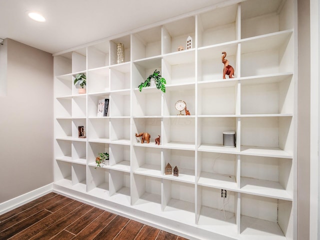 1243 Harrison Ave, Columbus, OH 43201 - detailed view of wood finished floors and baseboards
