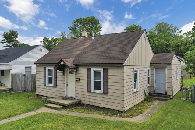 846 4th St, Lancaster, OH 43130 - view of front facade with roof with shingles