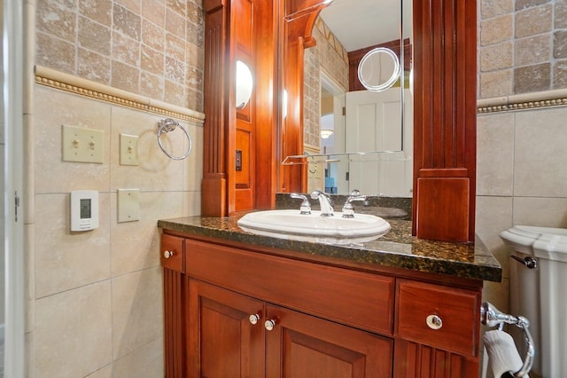 2475 Signal Hill Rd, Springfield, OH 45504 - bathroom with tile walls and vanity