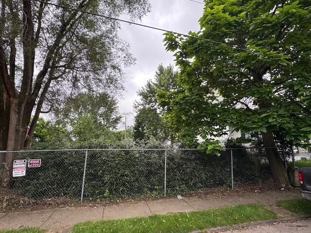 69 E Woodrow Ave, Columbus, OH 43207