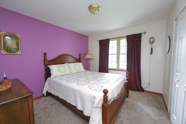 264 Ridgeway Dr, Howard, OH 43028 - carpeted bedroom featuring baseboards