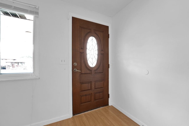 2047 Brookfield Rd, Columbus, OH 43229 - foyer entrance featuring light wood finished floors and baseboards