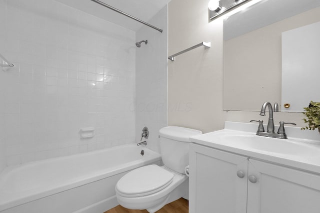 2047 Brookfield Rd, Columbus, OH 43229 - full bathroom featuring vanity, bathtub / shower combination, and wood finished floors
