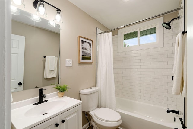 99 Ramona Ave, Newark, OH 43055 - full bath with vanity and shower / bath combo with shower curtain