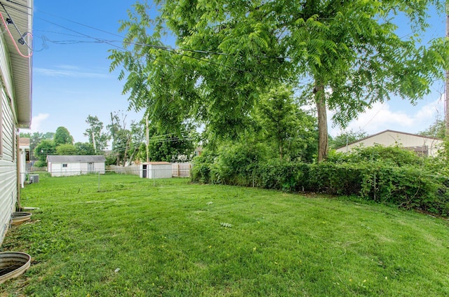 99 Ramona Ave, Newark, OH 43055 - view of yard