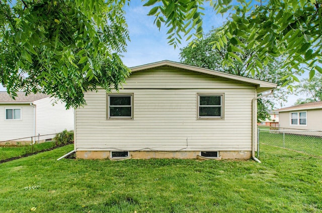 99 Ramona Ave, Newark, OH 43055 - view of side of home