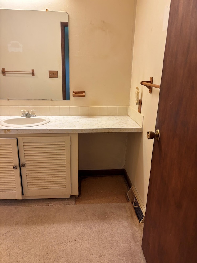54 Appleview Ct, Howard, OH 43028 - bathroom with vanity
