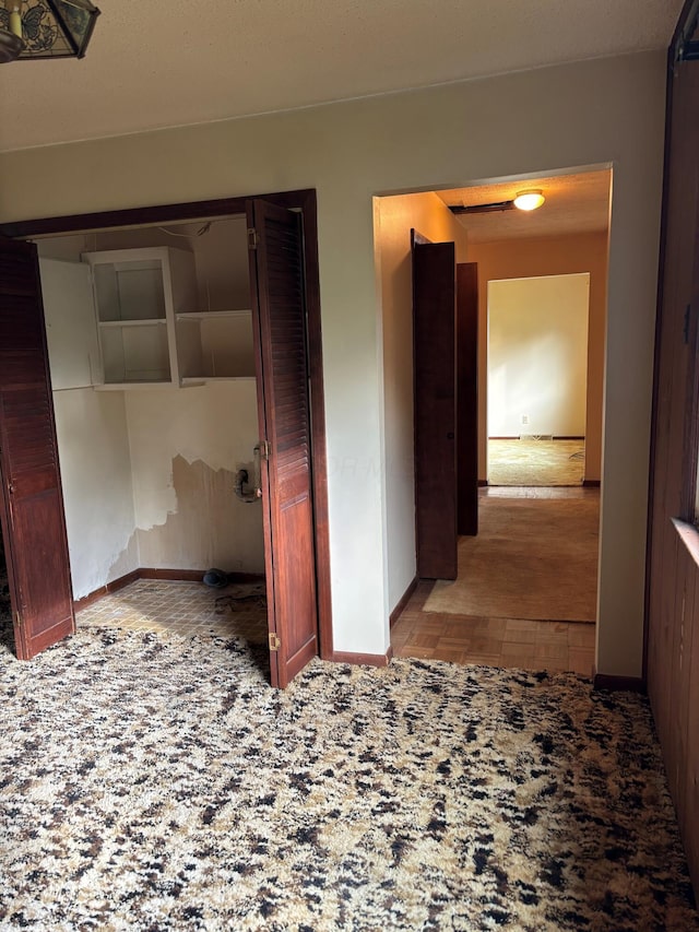 54 Appleview Ct, Howard, OH 43028 - corridor with baseboards