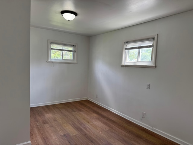 139 S Ashburton Rd, Columbus, OH 43213 - unfurnished room with healthy amount of natural light and wood finished floors