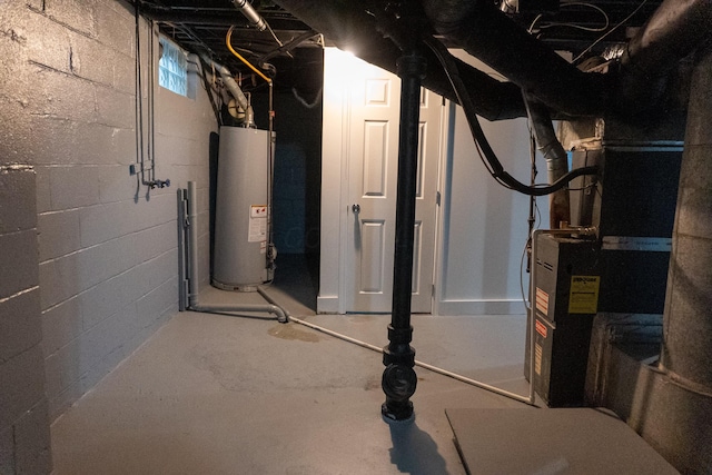 139 S Ashburton Rd, Columbus, OH 43213 - unfinished basement featuring water heater