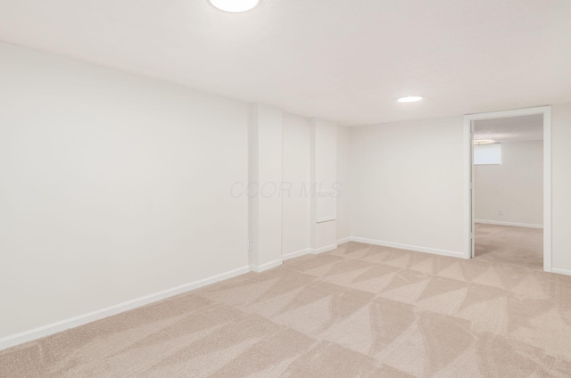 873 Kingland Dr, Columbus, OH 43207 - photo 28
