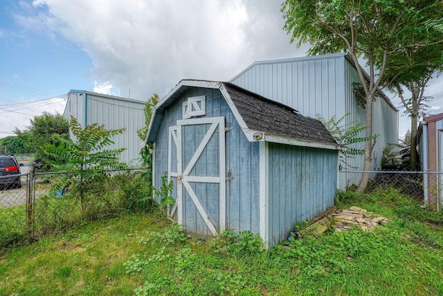 514 S Columbus St, Lancaster, OH 43130 - view of shed