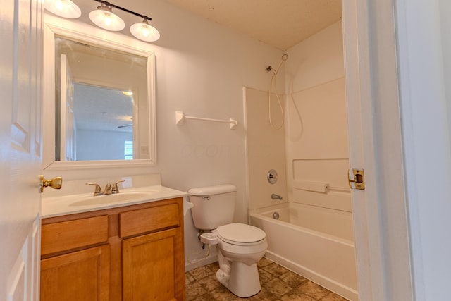 5480 Rothermund Dr, Canal Winchester, OH 43110 - bathroom with vanity and tub / shower combination