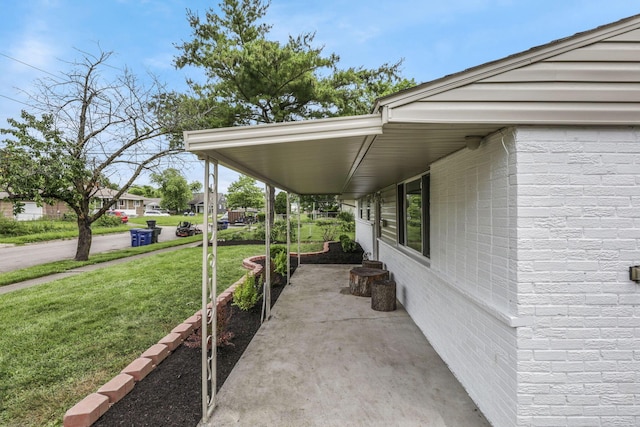3749 Dort Pl, Columbus, OH 43227 - view of patio / terrace