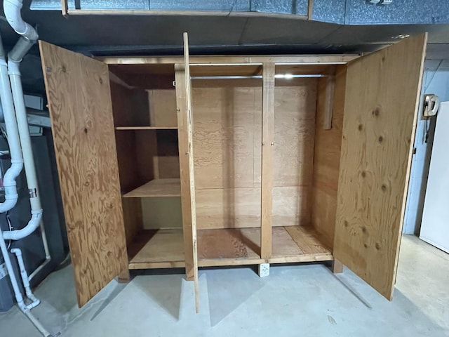 2666 Eugene Ave, Grove City, OH 43123 - view of closet