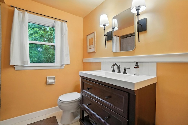 2620 Edgevale Rd, Columbus, OH 43221 - full bath featuring vanity and tile patterned flooring