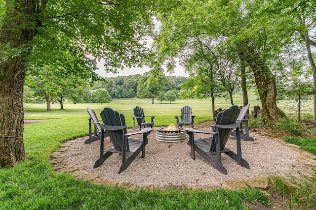 150 Pinehurst Dr, Granville, OH 43023 - view of grassy yard featuring a fire pit
