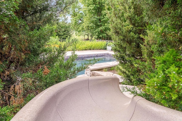 150 Pinehurst Dr, Granville, OH 43023 - view of community featuring a swimming pool