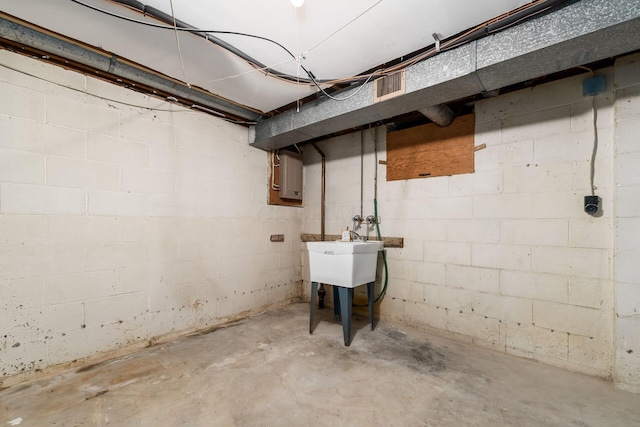 1174 Belden Rd, Columbus, OH 43229 - unfinished basement featuring a sink
