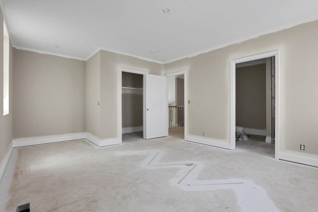 3699 Kassidy Dr, Grove City, OH 43123 - unfurnished bedroom with crown molding and a closet