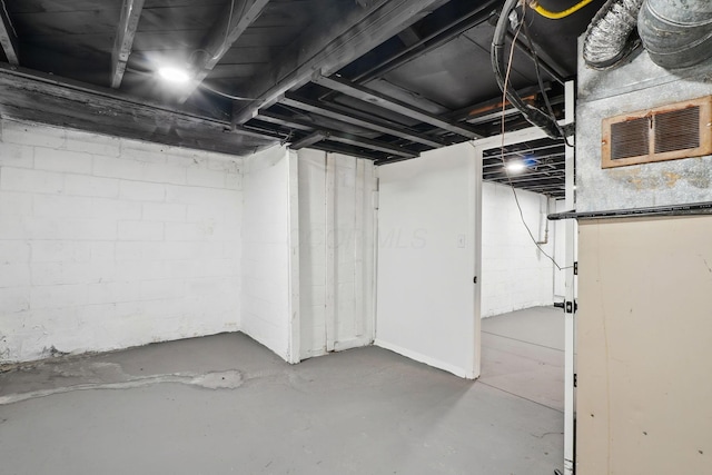 1358 Moler Rd, Columbus, OH 43207 - view of unfinished below grade area