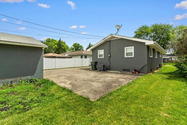 1861 Berkeley Rd, Columbus, OH 43207 - back of house with a patio area and stucco siding