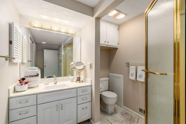 5092 Schuylkill St Unit 31-92, Columbus, OH 43220 - bathroom with vanity, tile patterned flooring, and an enclosed shower