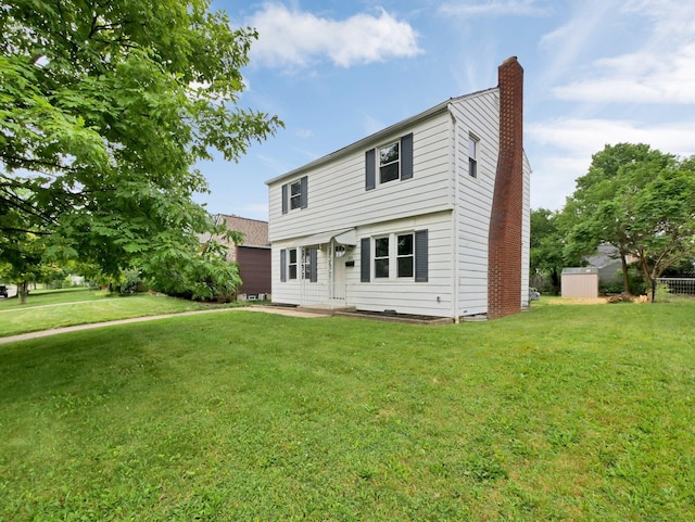 315 S Southampton Ave, Columbus, OH 43204 - colonial home with a chimney and a front yard