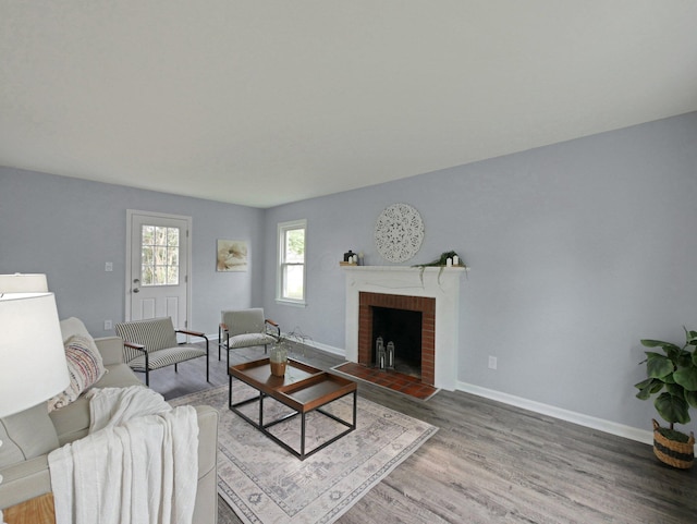 315 S Southampton Ave, Columbus, OH 43204 - living room featuring wood finished floors and a fireplace