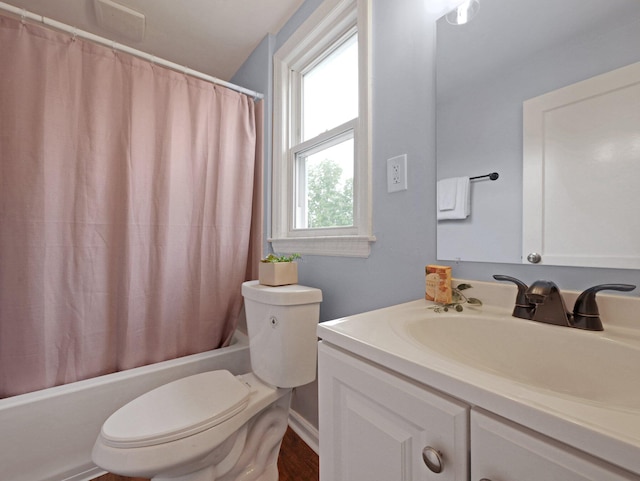 315 S Southampton Ave, Columbus, OH 43204 - bathroom with vanity and shower / tub combo
