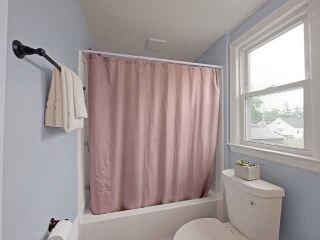 315 S Southampton Ave, Columbus, OH 43204 - bathroom featuring toilet and shower / bath combo