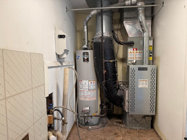 1628 Lucks Rd, Reynoldsburg, OH 43068 - utility room featuring water heater