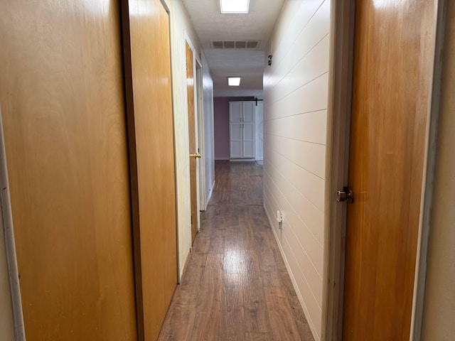 1628 Lucks Rd, Reynoldsburg, OH 43068 - corridor featuring wood-type flooring