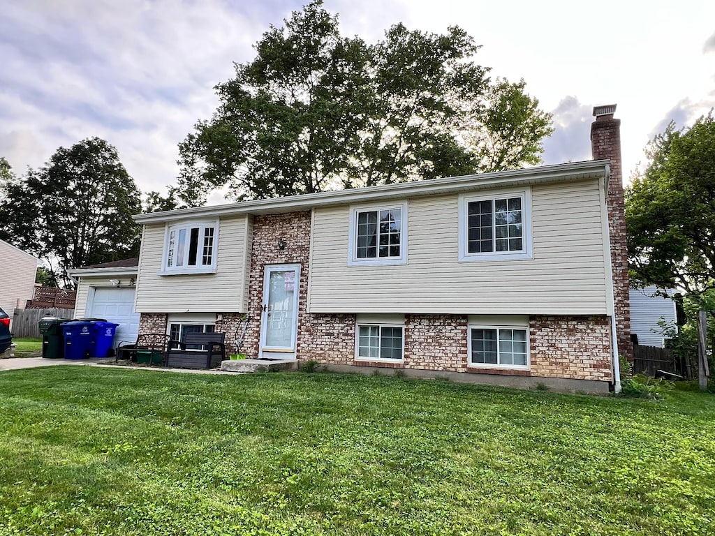 2067 Opal Ln, Grove City, OH 43123 - photo 1