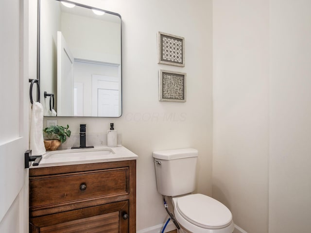 935 S Ohio Ave, Columbus, OH 43206 - bathroom featuring vanity and toilet