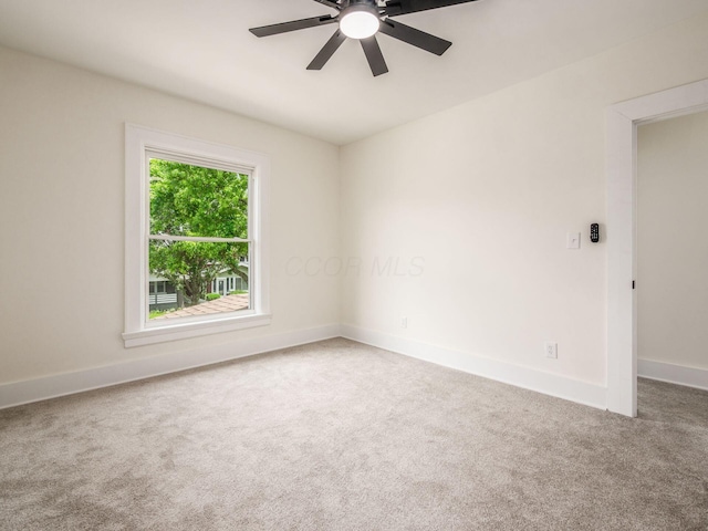 935 S Ohio Ave, Columbus, OH 43206 - unfurnished room featuring carpet floors and ceiling fan
