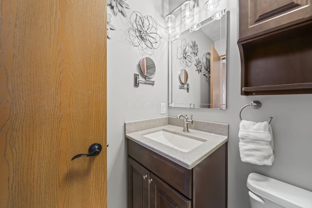 5528 Westerville Crossing Dr, Westerville, OH 43081 - half bath featuring vanity and toilet