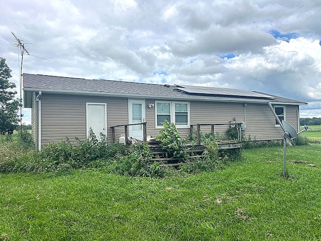 4345 Lancaster Kirkersville Rd NW, Lancaster, OH 43130 - rear view of house featuring a lawn