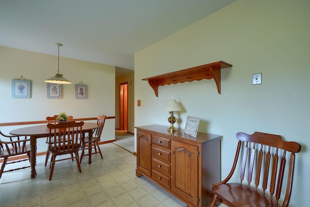 4979 Johnanne Dr, Groveport, OH 43125 - dining room featuring baseboards