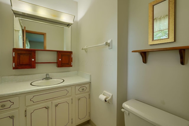4979 Johnanne Dr, Groveport, OH 43125 - bathroom featuring toilet and vanity