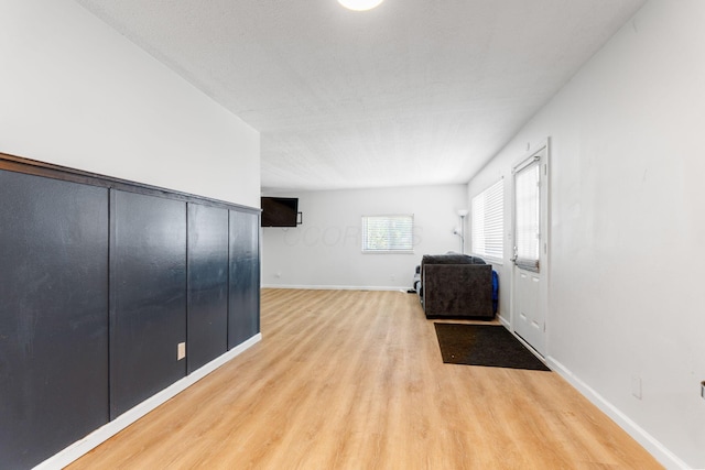 1894 Orlando Rd, Columbus, OH 43232 - unfurnished room featuring light wood-style flooring and baseboards