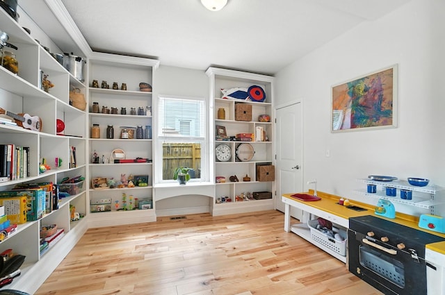 192 E Morrill Ave, Columbus, OH 43207 - rec room with wood finished floors