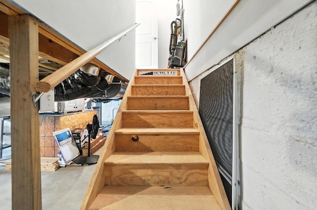 192 E Morrill Ave, Columbus, OH 43207 - staircase featuring concrete flooring
