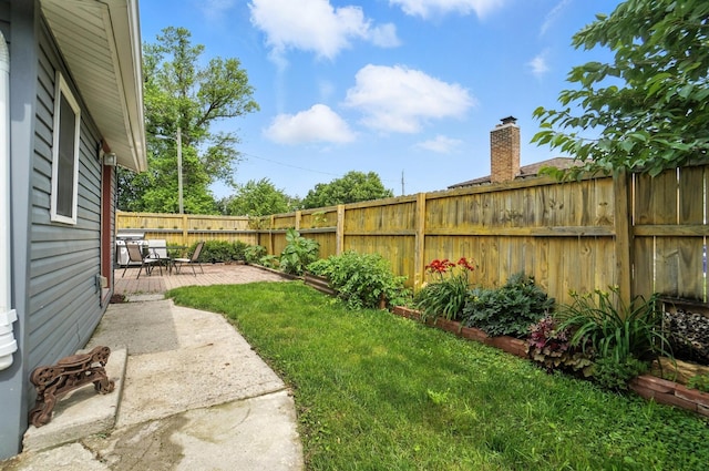 192 E Morrill Ave, Columbus, OH 43207 - fenced backyard featuring a patio area