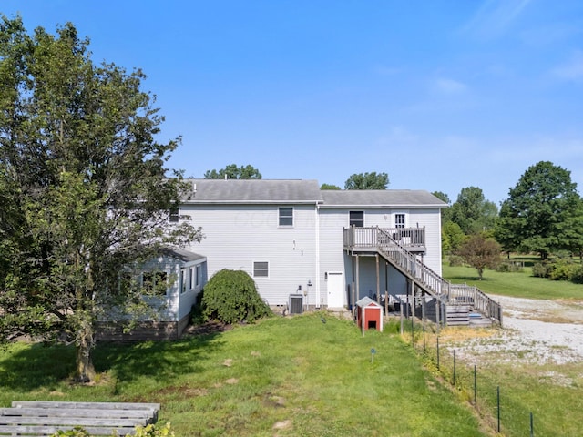 5373 Summit Rd SW, Pataskala, OH 43062 - back of property featuring a deck and stairway