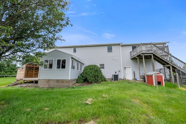 5373 Summit Rd SW, Pataskala, OH 43062 - back of property with a storage unit and a wooden deck