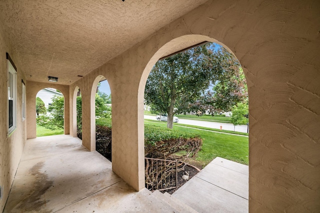 1571 Vinton Ave, Columbus, OH 43220 - porch with a lawn