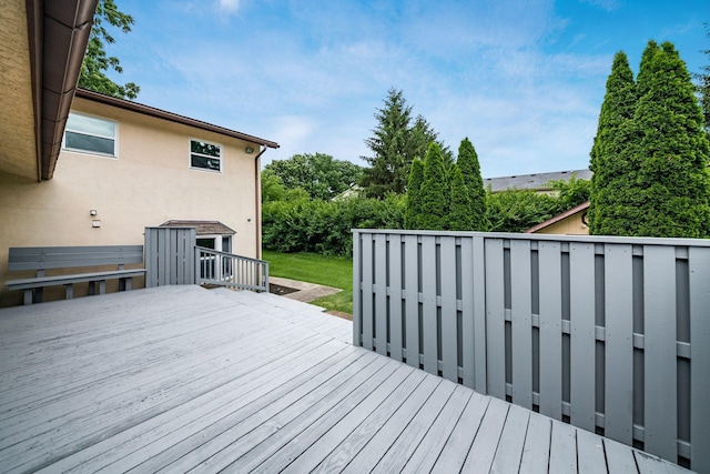 1571 Vinton Ave, Columbus, OH 43220 - view of wooden deck