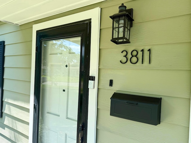 3811 Bradford Dr, Hilliard, OH 43026 - doorway to property