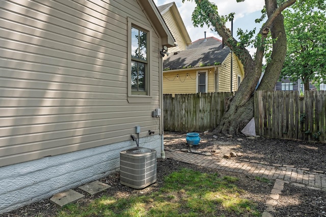 251 Detroit Ave, Columbus, OH 43201 - view of side of home with a central AC unit